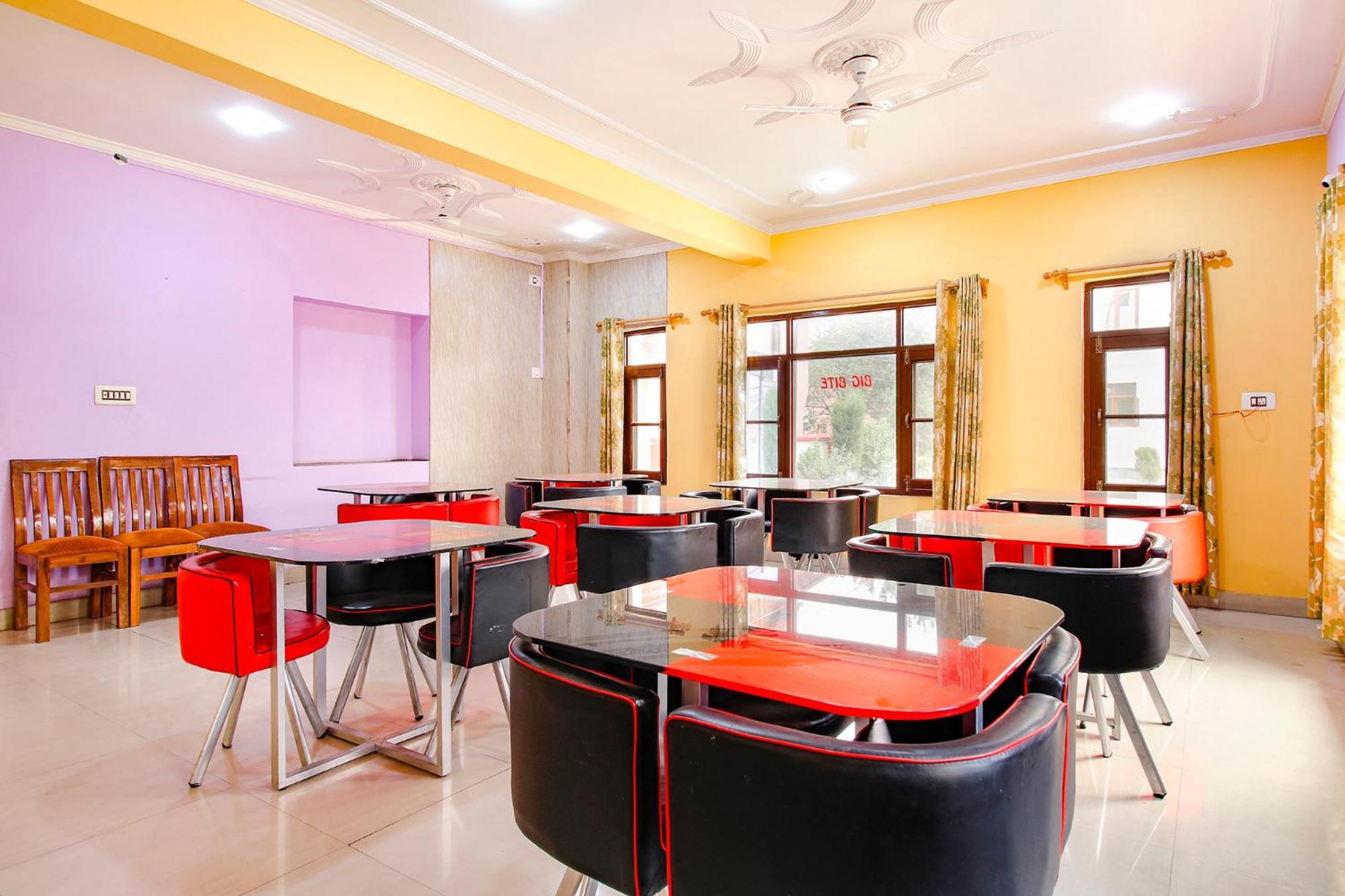 Haidarpur Fabhotel Grand Comforts מראה חיצוני תמונה